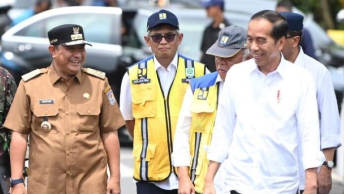 PRESIDEN JOKOWI-BAHTIAR