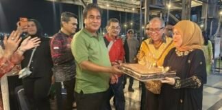 Malam Minggu Hangat di Cafe Ombak: Saat Lilin ’17’ Menyatukan Para Tokoh Politik dan Jenderal di Ultah Reza Ali